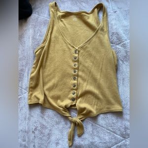 yellow AE tank top with buttons + cute tie